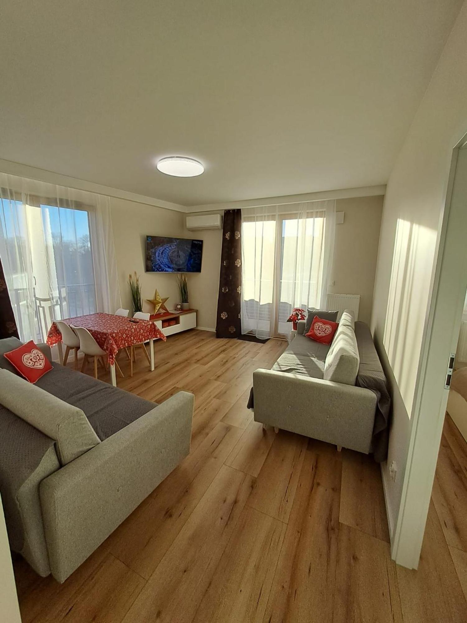 Apartment Orawska 14 *