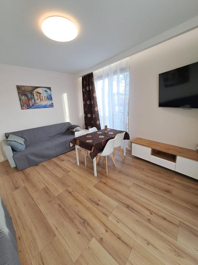 Apartment Orawska 14 *